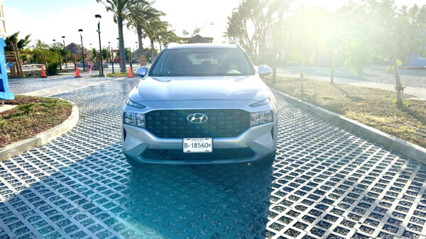 Hyundai SantaFe - Image 2